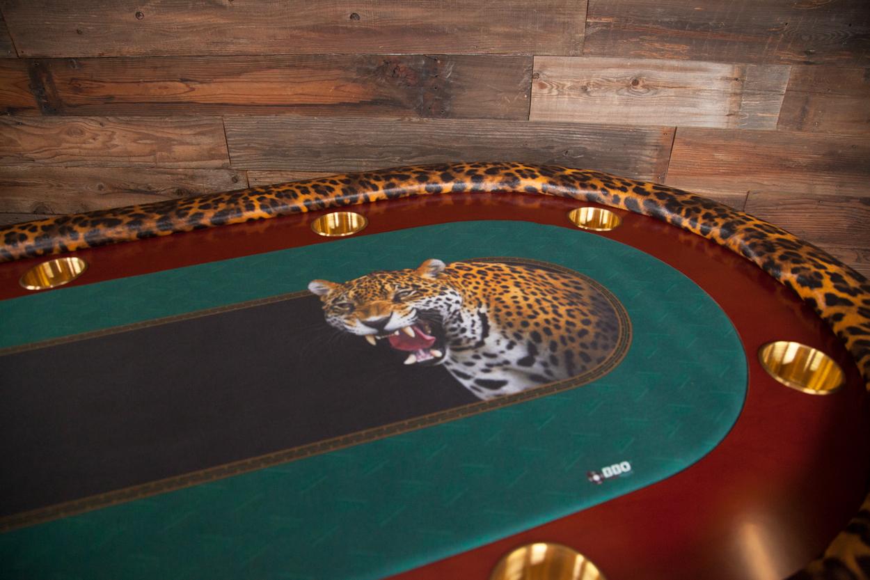 iShowroom Custom Rockwell Poker Game Table (5)